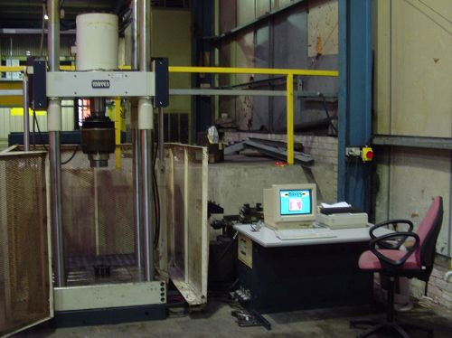 mayes 50 tonne destructive testing machine