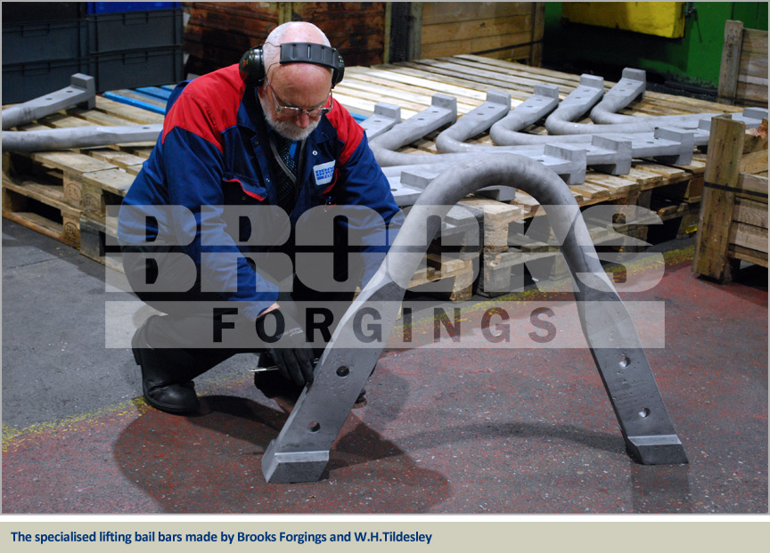 lifting bail bars for industrial crucibles